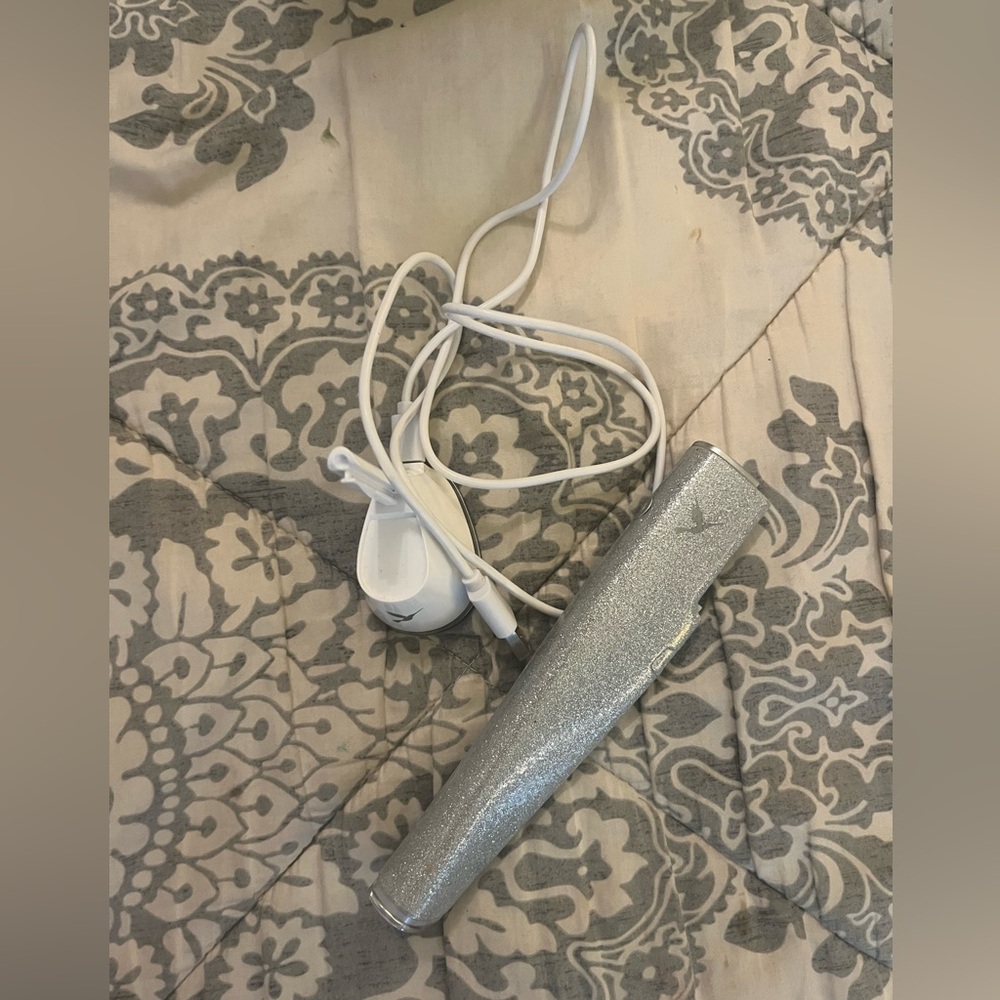 DermaFlash limited edition color in great condition!